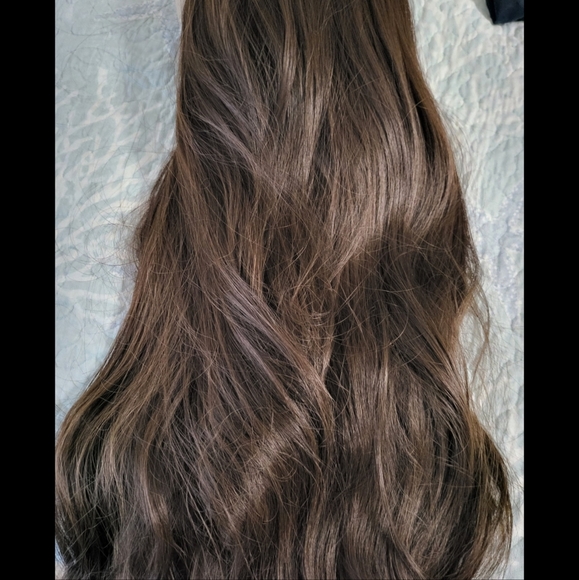 Beautiful Wig - Picture 2 of 2